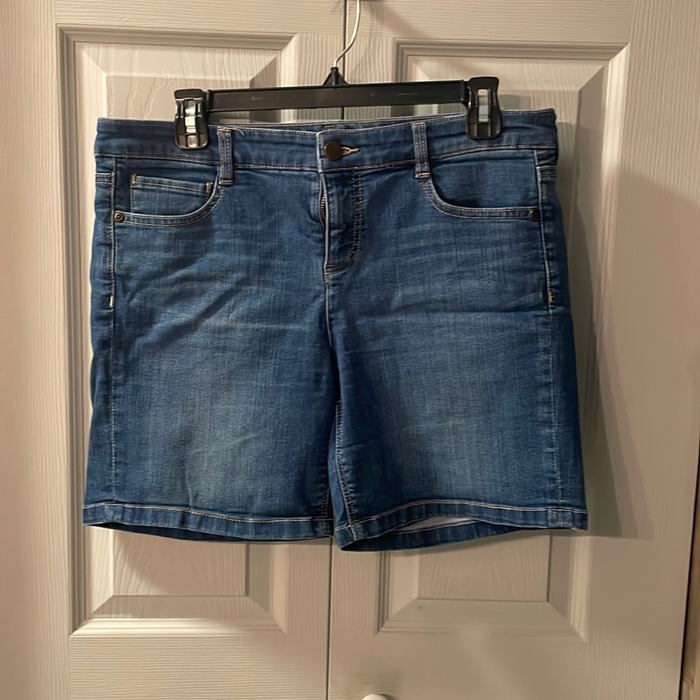 New York and Company Blue Denim shorts size 10 used